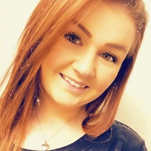 Meet your Posher, Courtney